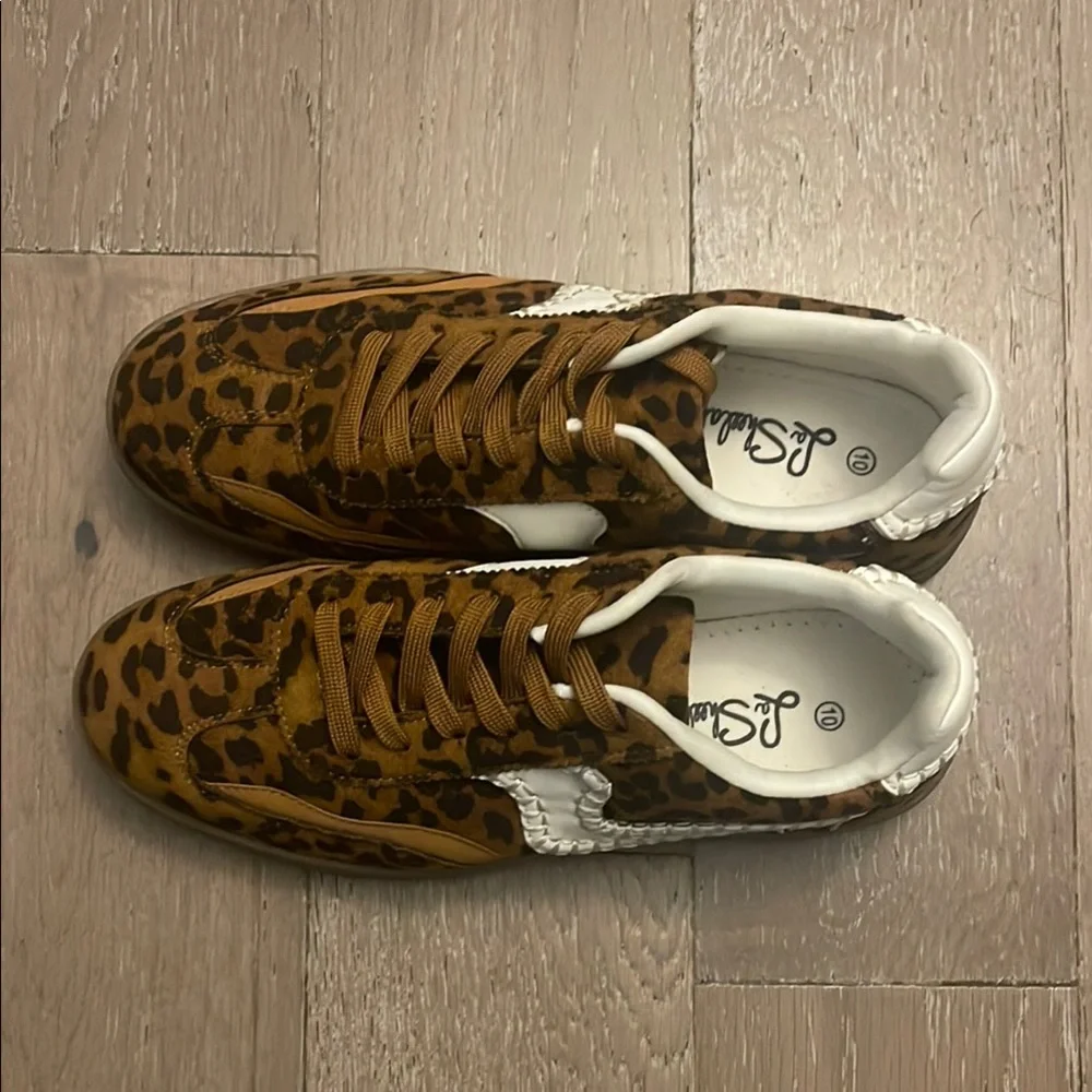Leopard Print Sneakers with White Details and stitch detail, rubber sole - Picture 5 of 9